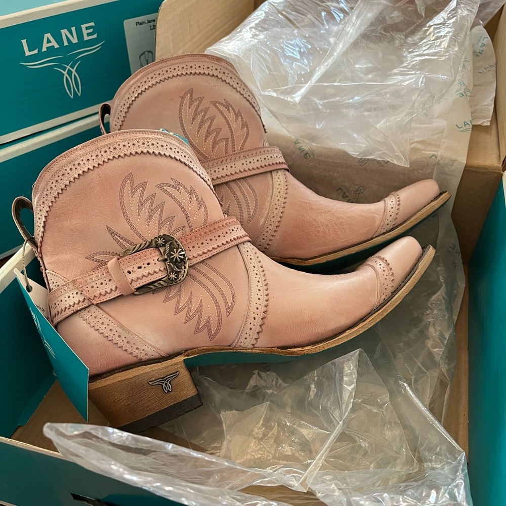 Lane Boots Ballyhoo Bootie size 10 BLUSH PINK